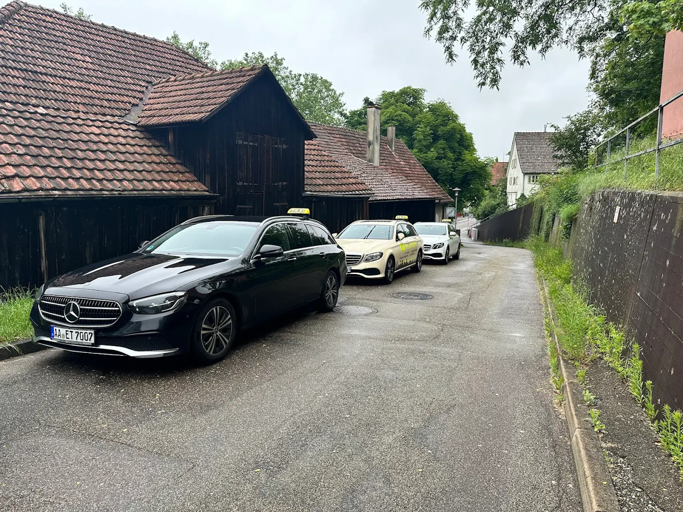 MEDIC TAXI Aalen Flotte – mehrere Mercedes E-Klassen